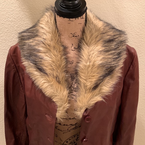 Women's Wilson Long Leather Fur Coat - Picture 3 of 13
